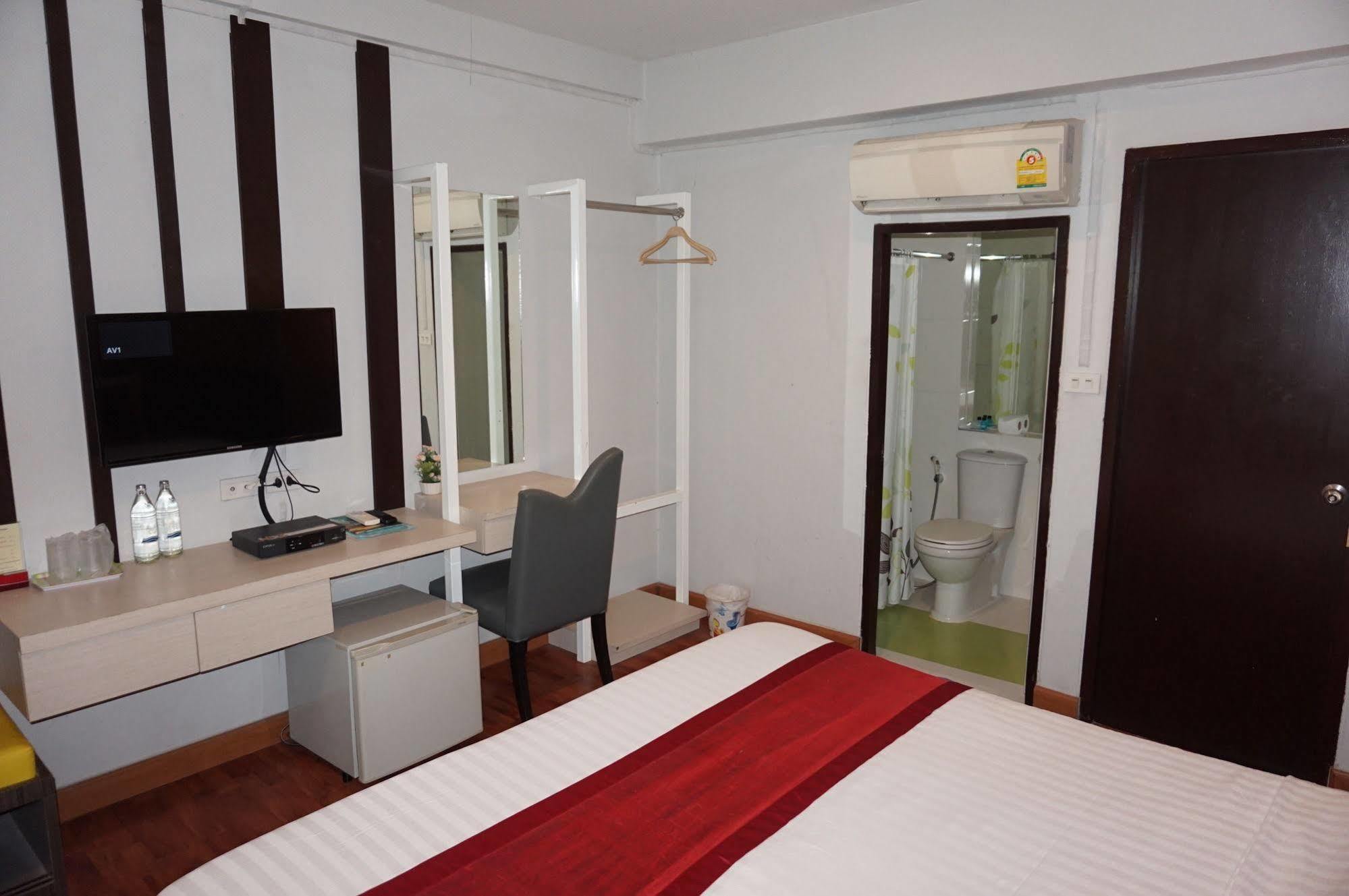 Sf Biz Hotel Khon Kaen Exteriör bild